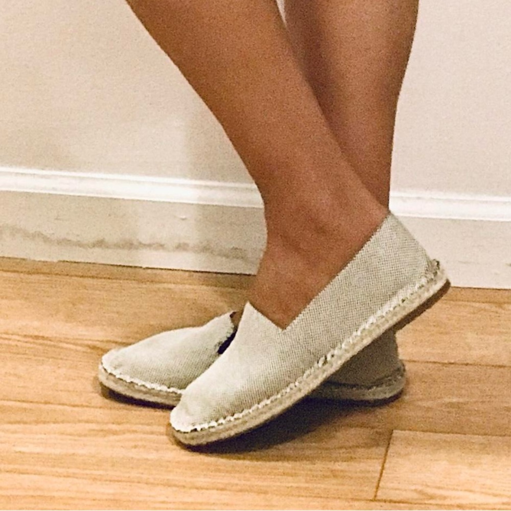Louise et cie minimalist shimmery slip on loafer canvas style shoes size 7M